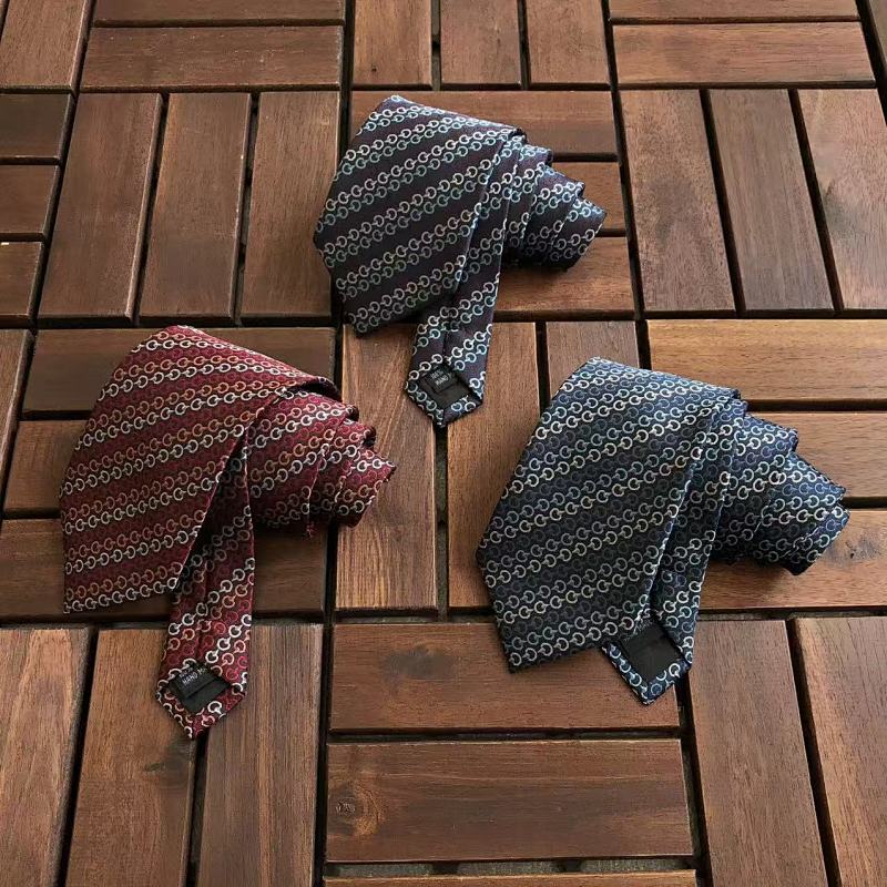 GUCCI TIE 55032507