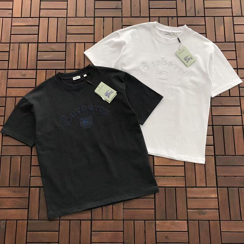 BURBERRY T-SHIRT 66012016 (im 185CM 80KG iwear size S in the photo)