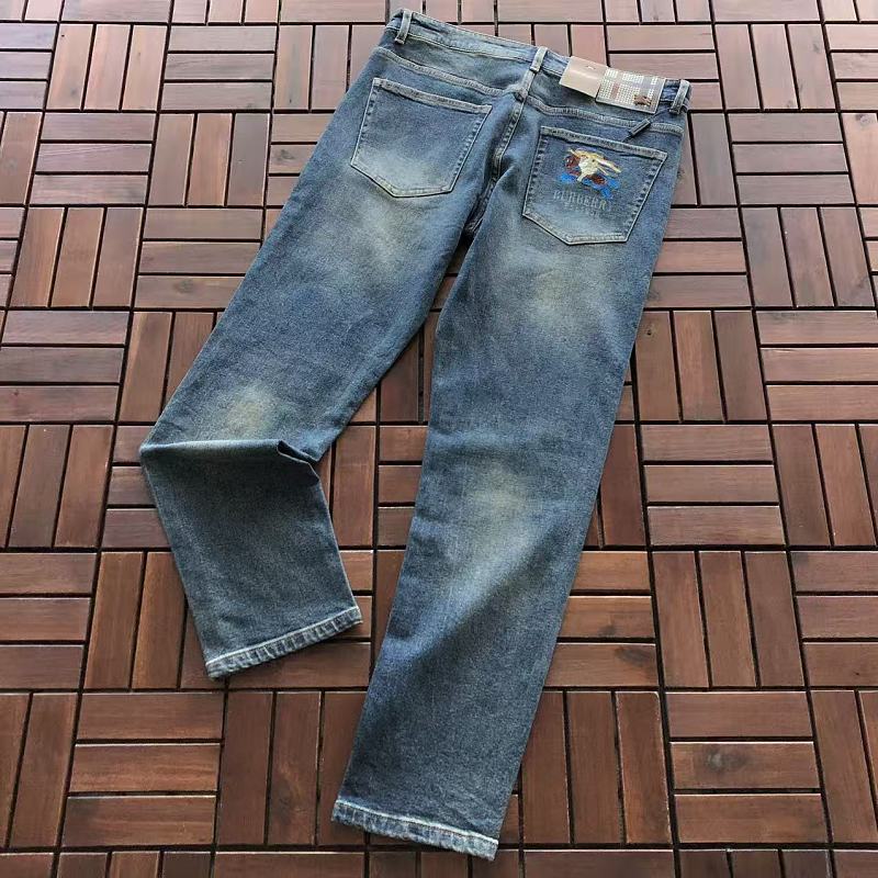 BURBERRY JEANS 66070281 (im 185CM 70KG iwear size 32 in the photo)