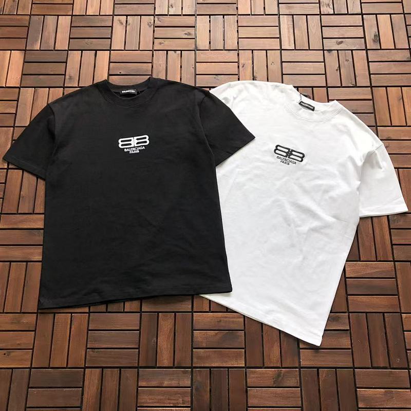 BALENCIAGA T-SHIRT 22091631 (im 180CM 68KG iwear size M in the photo）