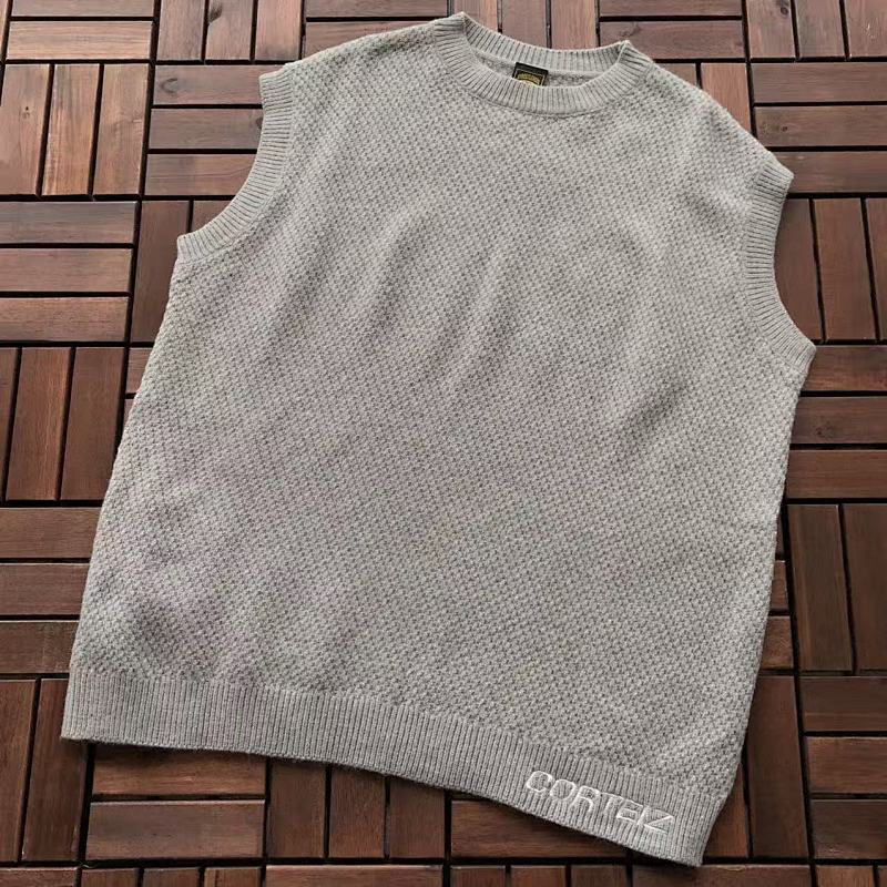CORTEIZ VEST SWEATER 77032761 (im 176CM 58KG iwear size M in the photo)
