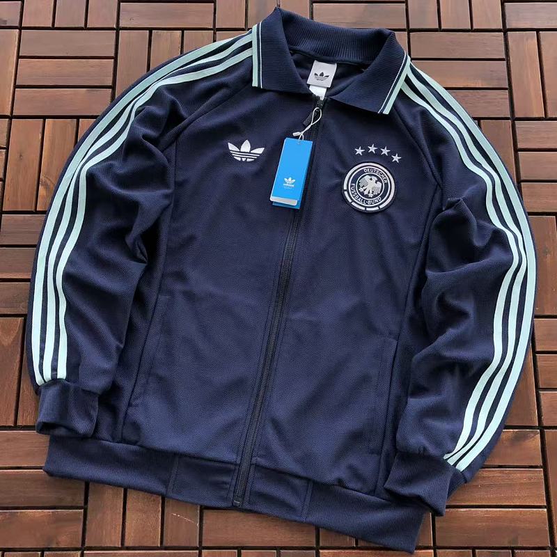 ADIDAS JACKET 66073116 (im 185CM 70KG iwear size M in the photo)