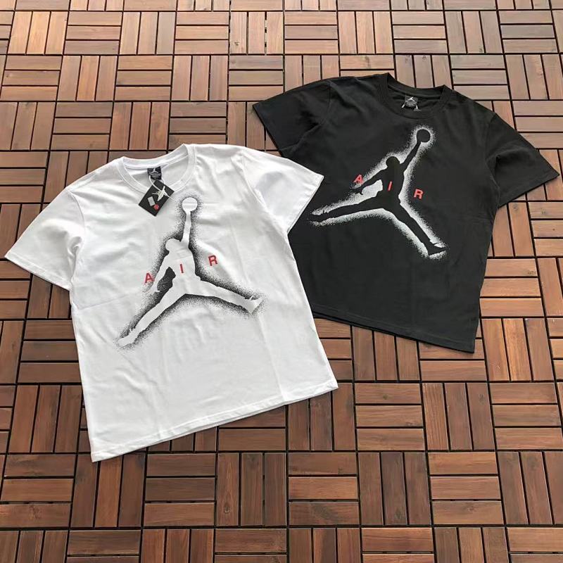 AIR JORDAN T-SHIRT 77030509 (im 185CM 70KG iwear size L in the photo)