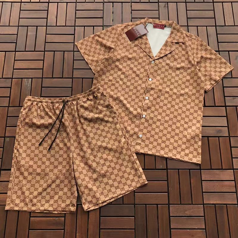 GUCCI T-SHIRT SHIRT SHORTS 77041339 (im 185CM 80KG iwear size L in the photo)