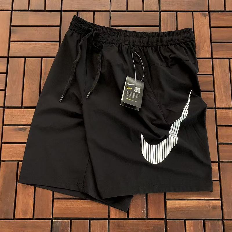 NIKE SHORTS 66041577 (im 185CM 70KG iwear size M in the photo)