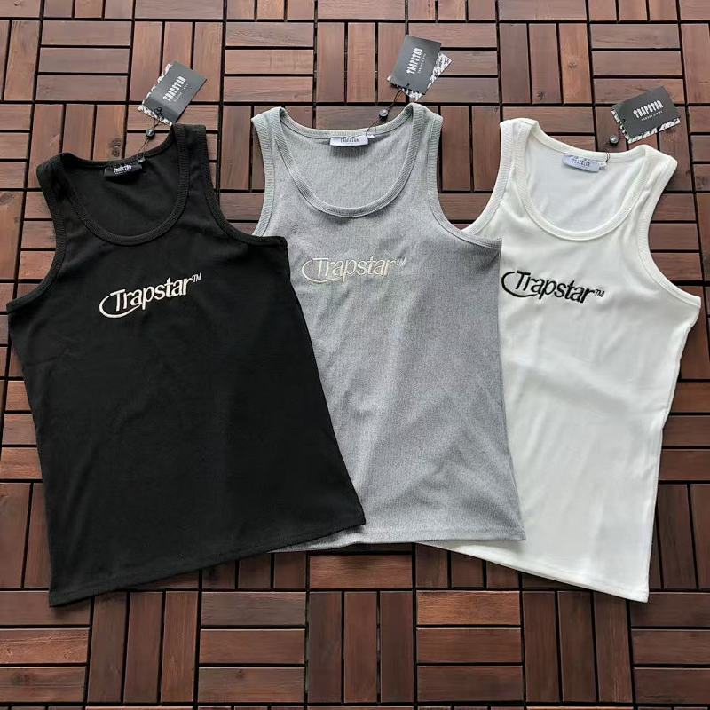 TRAPSTAR VEST 33102829 (im 170CM 60KG iwear size M in the photo)