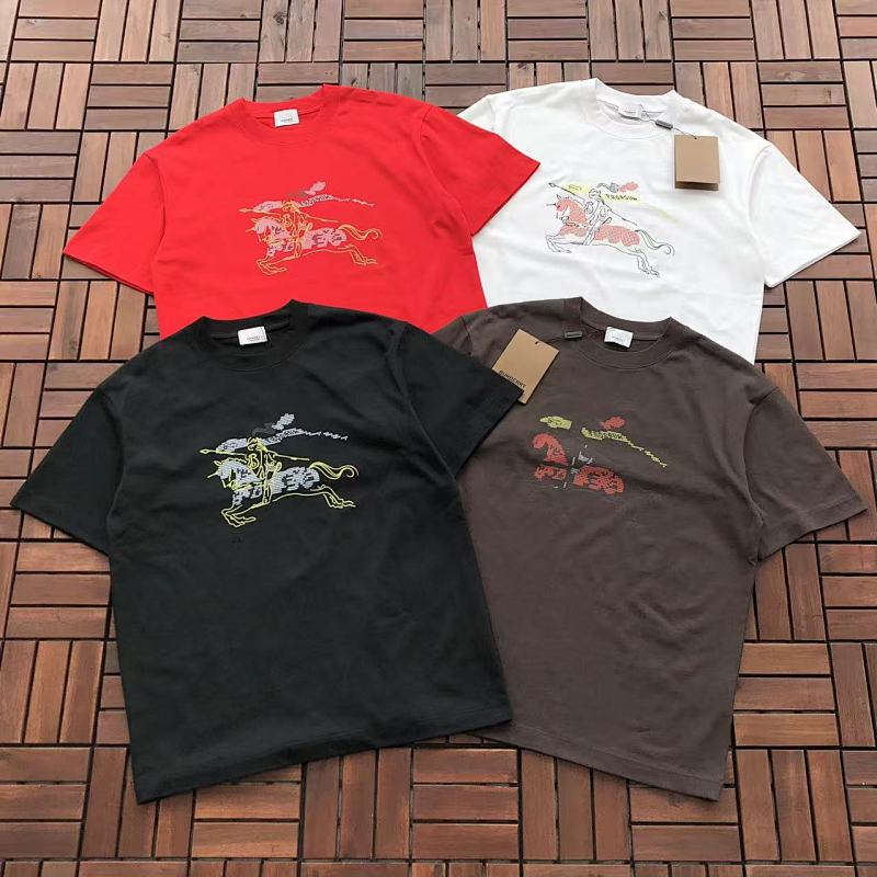 BURBERRY T-SHIRT 55030820 (im 176CM 58KG iwear size M in the photo)