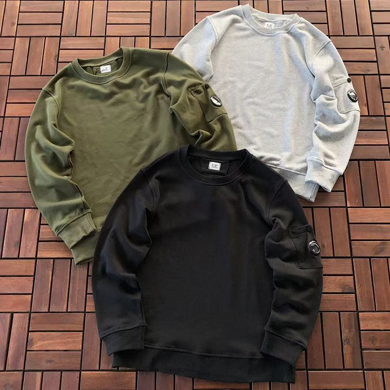 C.P. SWEATER 55010520 (im 176CM 58KG iwear size M in the photo)