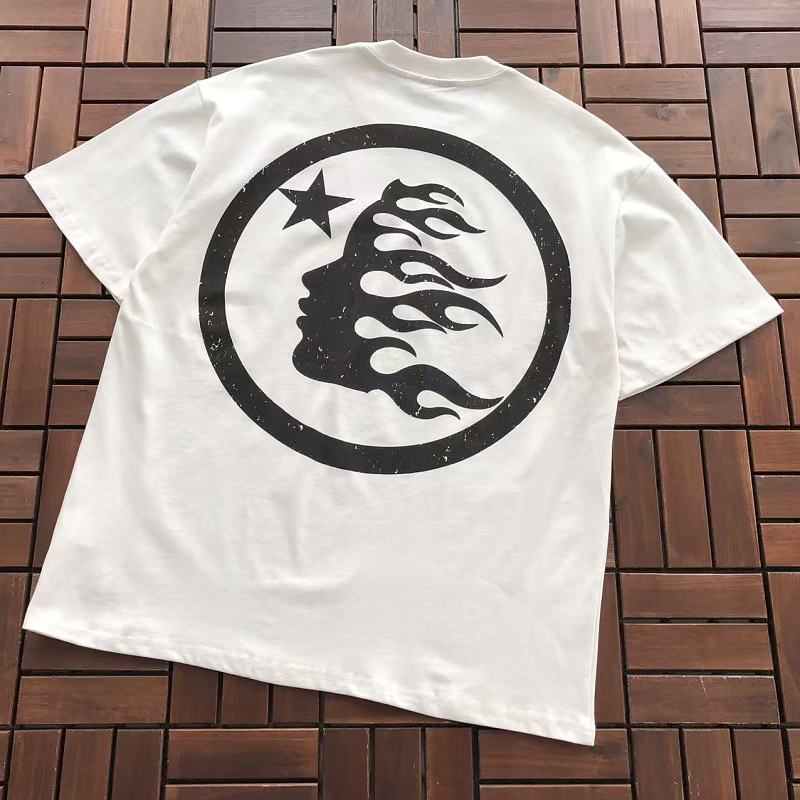 HELLSTAR T-SHIRT 55090114 (im 185CM 70KG iwear size M in the photo)