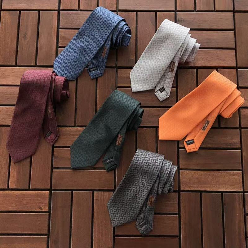 H🔥R🔥E🔥TIE 55032740
