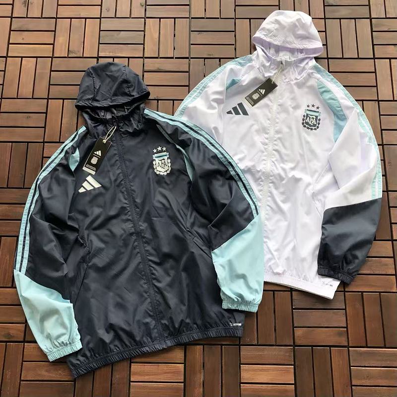 ADIDAS JACKET 66051326 (im 185CM 80KG iwear size L in the photo)
