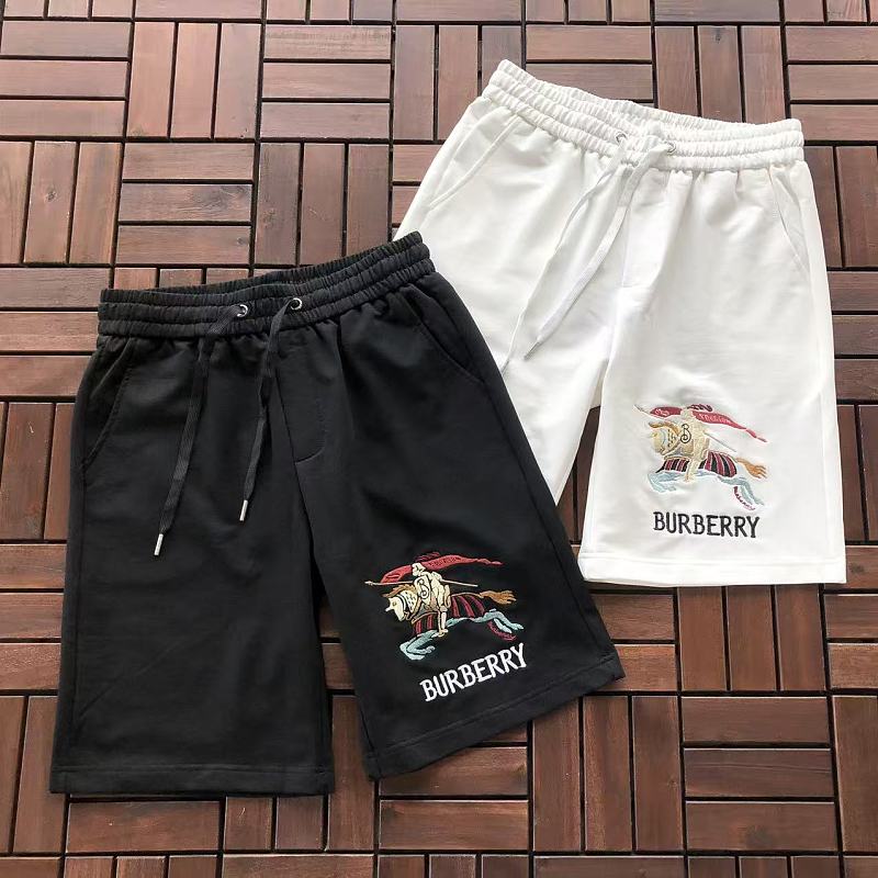 BURBERRY SHORTS 55052657 (im 185CM 80KG iwear size L in the photo)