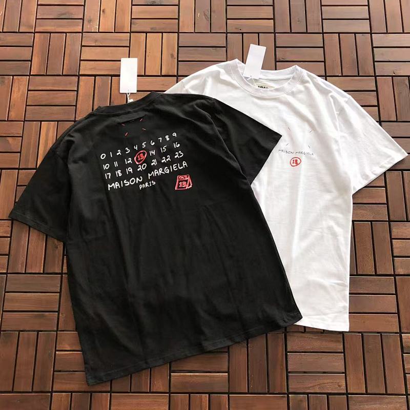 MAISON MARGIELA T-SHIRT 33101316 (im 176CM 58KG iwear size46 in the photo)