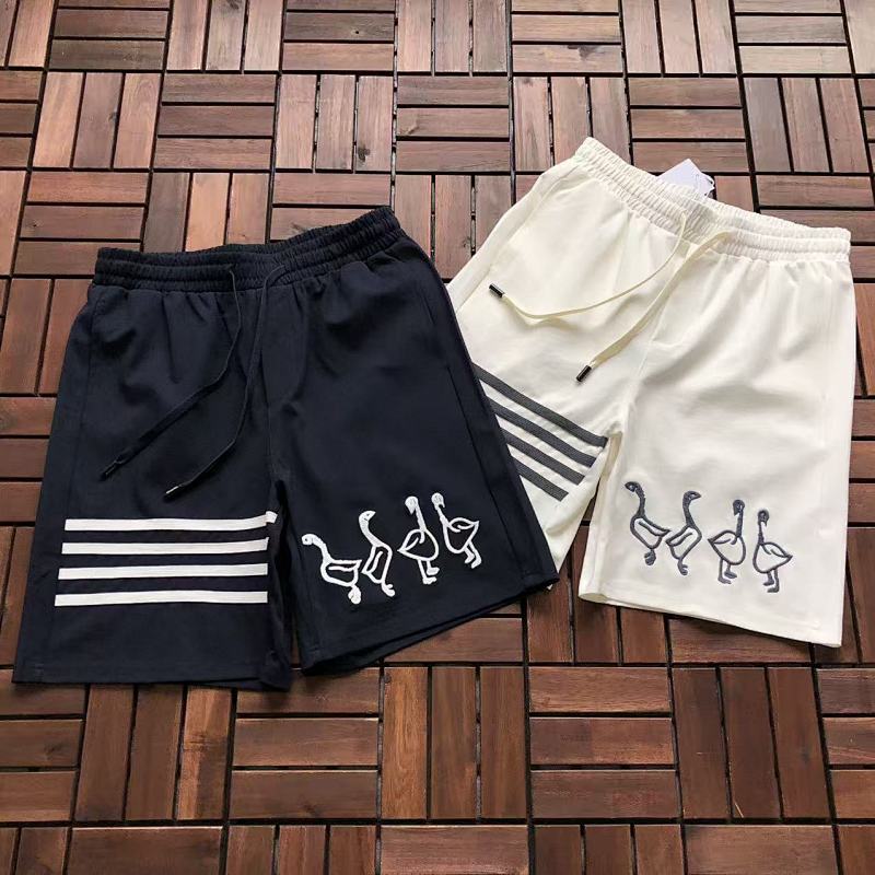 THOM BROWNE SHORTS 77040303 (im 185CM 80KG iwear size L in the photo)