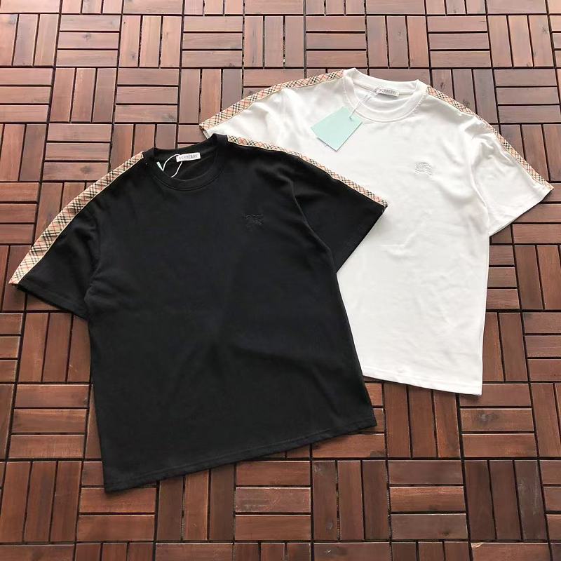 BURBERRY T-SHIRT 77051115 (im 185CM 70KG iwear size M in the photo)