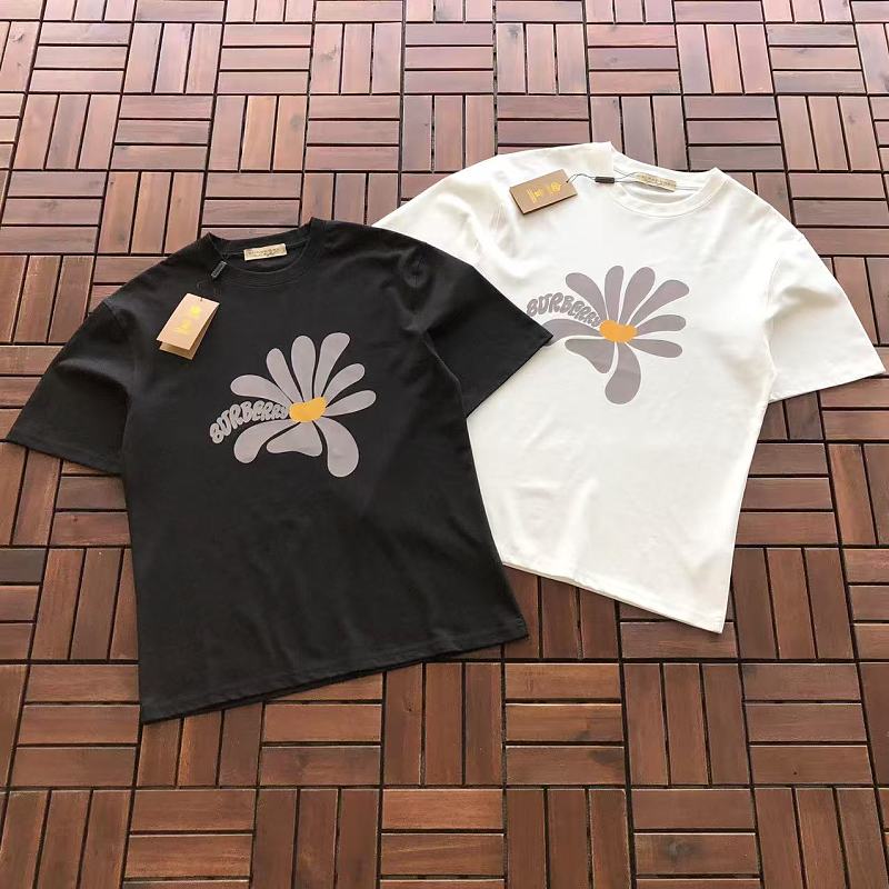 BURBERRY T-SHIRT 88071206 (im 185CM 70KG iwear size L in the photo)