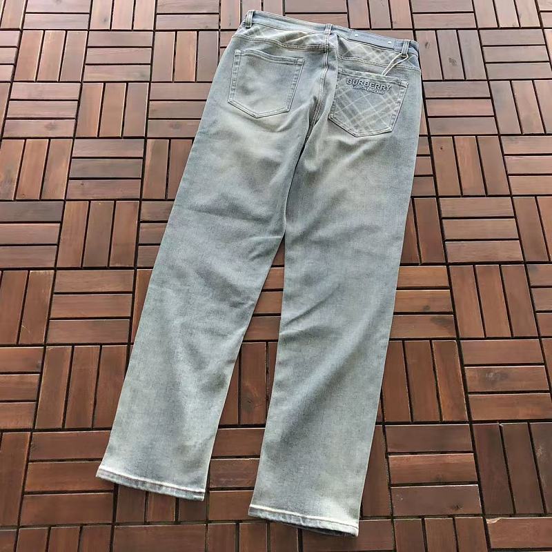 BURBERRY JEANS 66070282 (im 185CM 70KG iwear size 33 in the photo)