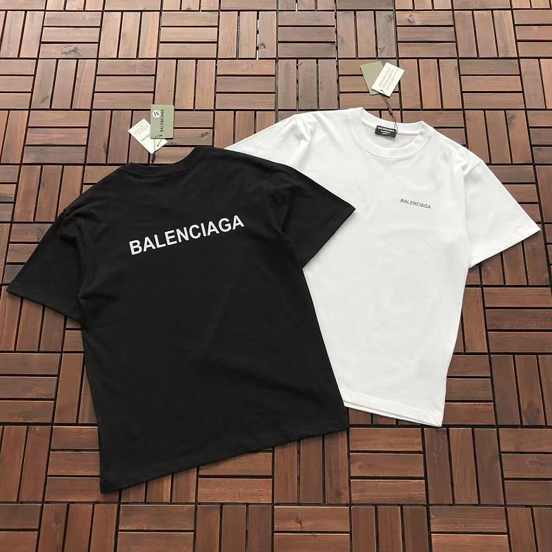 BALENCIAGA T-SHIRT 77052821 (im 185CM 70KG iwear size M in the photo)