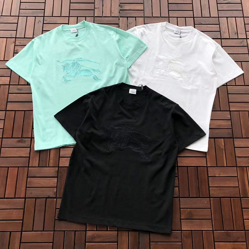 BURBERRY T-SHIRT 11110622(im 184CM 80KG iwear size L in the photo)