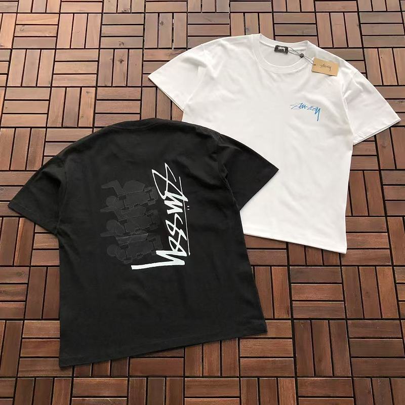 STUSSY T-SHIRT 88090655 (im 185CM 80KG iwear size M in the photo)