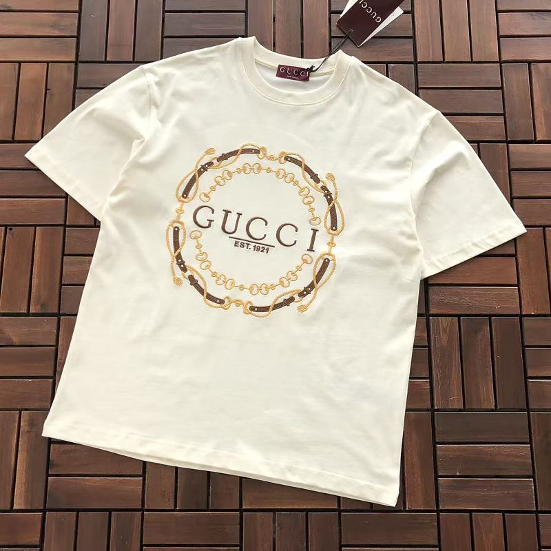GUCCI T-SHIRT 66050720 (im 185CM 70KG iwear size S in the photo)