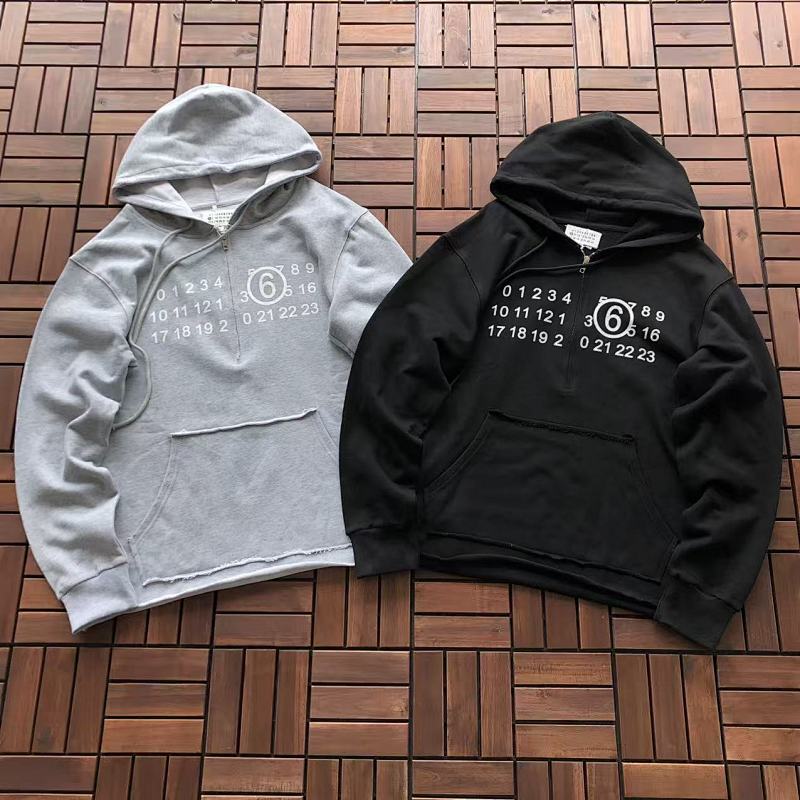 MAISON MARGIELA HOODIE 33101344 (im 180CM 68KG iwear size 46 in the photo)