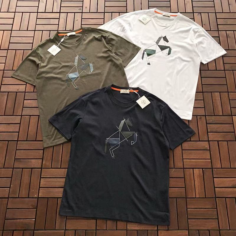 HERMES T-SHIRT 66033136 (im 176CM 58KG iwear size 2XL in the photo)