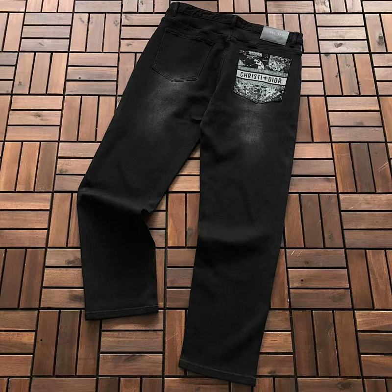 DIOR JEANS 22100213 (im 180CM 68KG iwear size L in the photo)