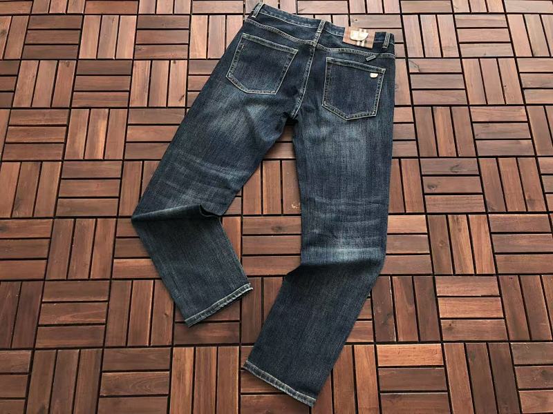 BURBERRY JEANS 33121840 (im 176CM 58KG iwear size 32 in the photo)
