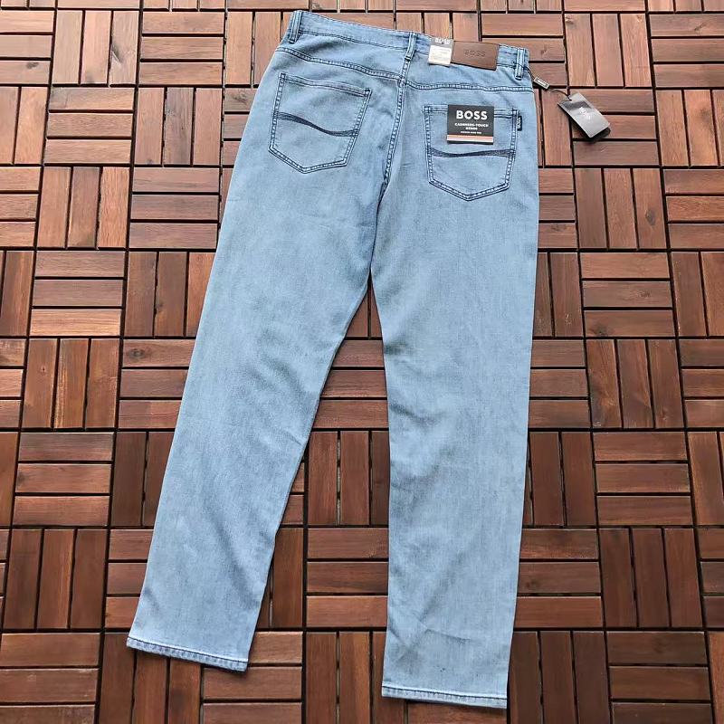 HUGO BOSS JEANS 66041637 (im 180CM 68KG iwear size 33 in the photo)