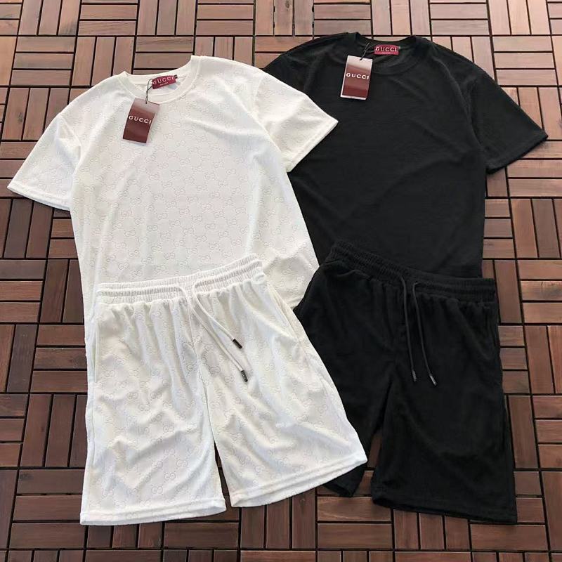 TOP PANTS GUCCI T-SHIRT SHORTS 55031432 (im 180CM 68KG iwear size L in the photo)
