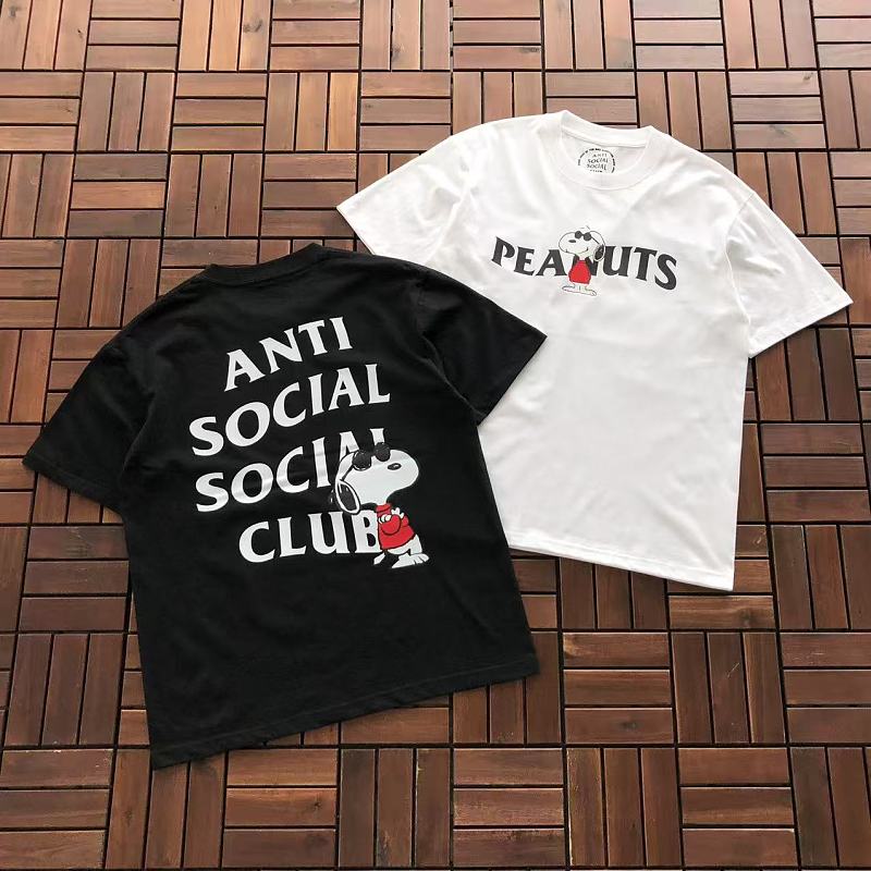 ANTI SOCIAL SOCIAL CLUB T-SHIRT 55051823 (im 185CM 70KG iwear size M in the photo)