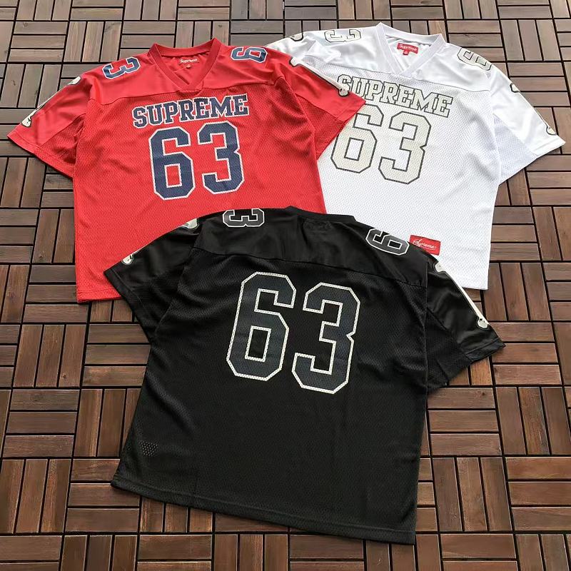 SUPREME T-SHIRT 88072703 (im 185CM 80KG iwear size M in the photo)