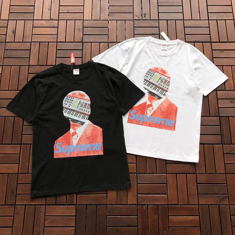 SUPREME T-SHIRT 55071679 (im 185CM 70KG iwear size M in the photo)