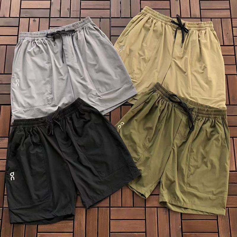 ON RUNNING SHORTS 66041031 (im 185CM 80KG iwear size L in the photo)