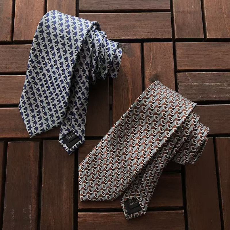 GUCCI TIE 55032733