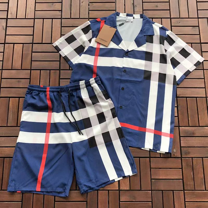 BURBERRY T-SHIRT SHIRT SHORTS 77041359 (im 185CM 80KG iwear size L in the photo)