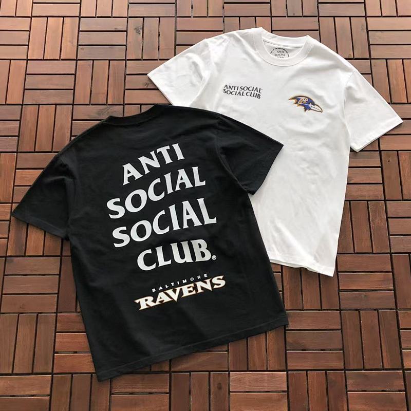 ANTI SOCIAL SOCIAL CLUB T-SHIRT 55041112 (im 185CM 70KG iwear size M in the photo)