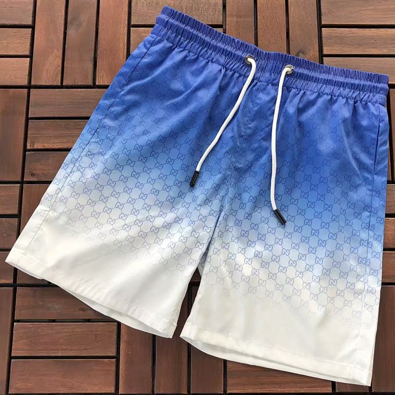 GUCCI SHORTS 55011831 (im 176CM 58KG iwear size L in the photo)