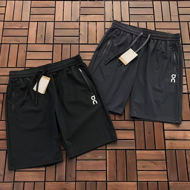 ON RUNNING SHORTS 66011331 (im 185CM 80KG iwear size 2XL in the photo)