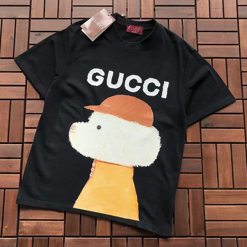 GUCCI T-SHIRT 55080723 (im 185CM 80KG iwear size XS in the photo)
