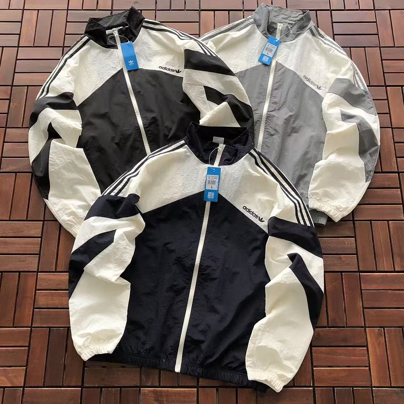 ADIDAS JACKET 66062471 (im 185CM 70KG iwear size L in the photo)