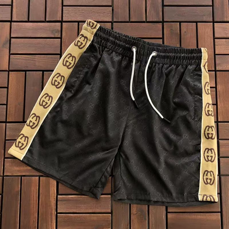 GUCCI SHORTS 55020859 (im 176CM 58KG iwear size L in the photo)