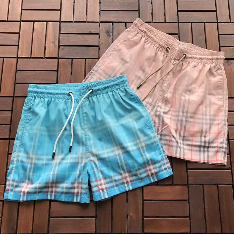 BURBERRY SHORTS 55032919 (im 176CM 58KG iwear size M in the photo)