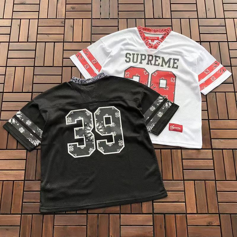SUPREME T-SHIRT 66051318 (im 185CM 80KG iwear size S in the photo)