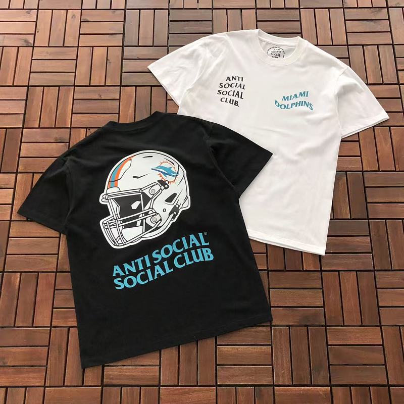 ANTI SOCIAL SOCIAL CLUB T-SHIRT 55051860 (im 185CM 70KG iwear size M in the photo)