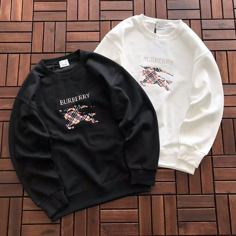 BURBERRY SWEATER 22111722 (im 176CM 58KG iwear size M in the photo)