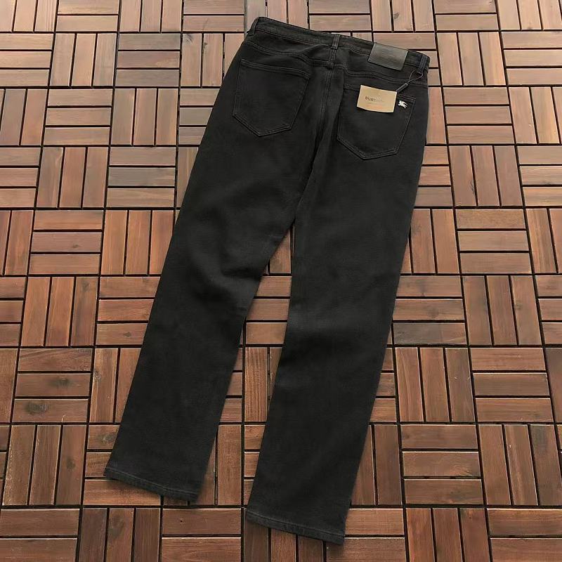 BURBERRY JEANS 66070246 (im 185CM 70KG iwear size 34 in the photo)