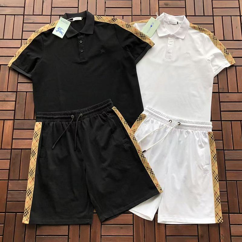 TOP PANTS SUIT BURBERRY T-SHIRT SHORTS 77062611