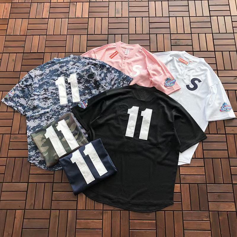 SUPREME T-SHIRT 33120478 (im 176CM 58KG iwear size M in the photo)